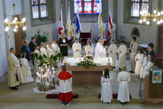 Feier der 1. Heiligen Kommunion in Sankt Crescentius (Foto: Karl-Franz Thiede)